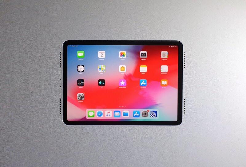 WALL-SMART INVISIBLE MOUNT FOR IPAD PRO 11" 2ND GEN - WITH GRILLS