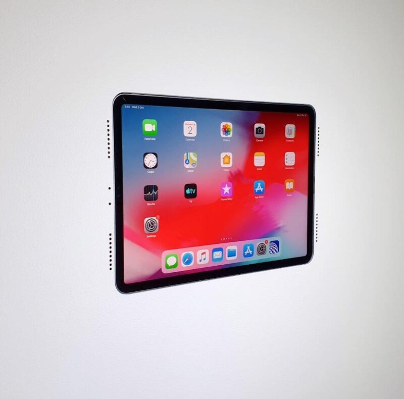 WALL-SMART INVISIBLE MOUNT FOR IPAD PRO 11" 1ST GEN - WITH GRILLS