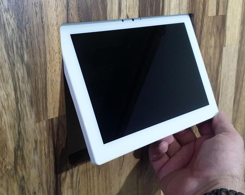 Solid board flush mount for Control4 T4 8" touch screen
