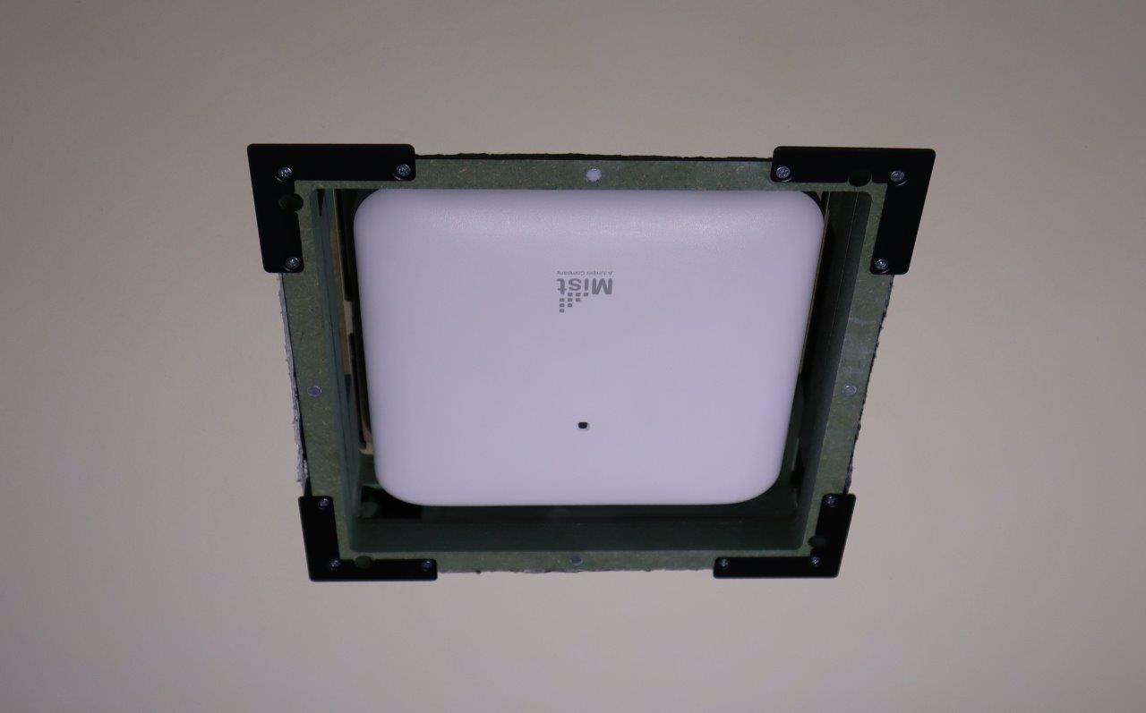 Retrofit flush mount for Juniper access point